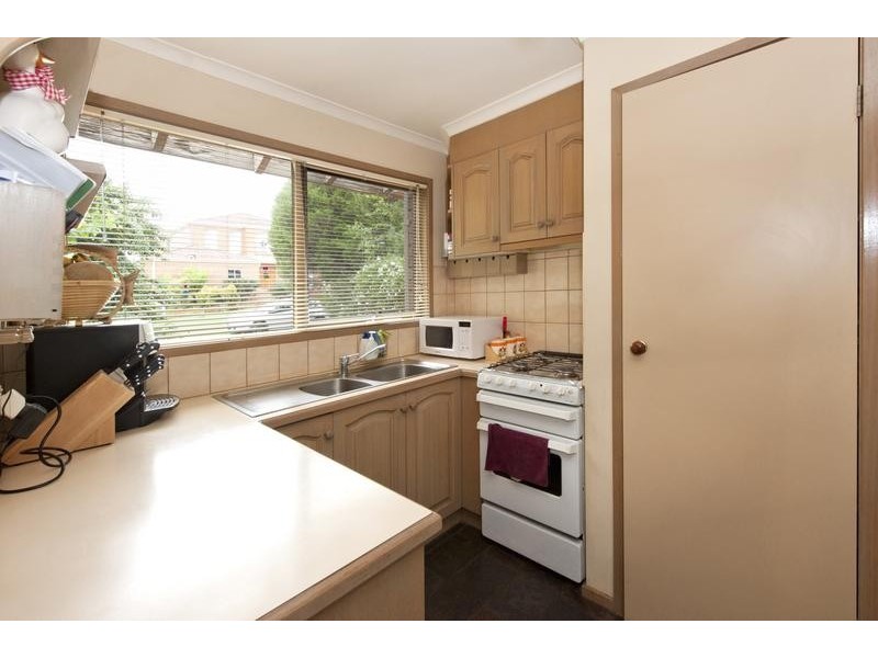 2 Oxford Grove, Vermont South VIC 3133