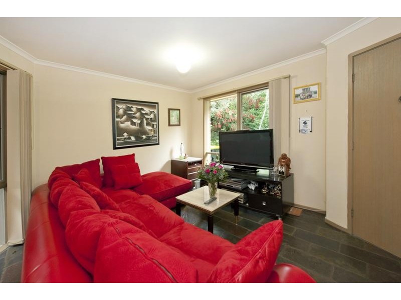 2 Oxford Grove, Vermont South VIC 3133