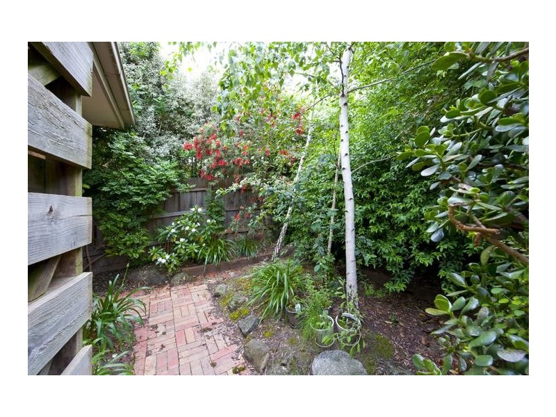 2 Oxford Grove, Vermont South VIC 3133