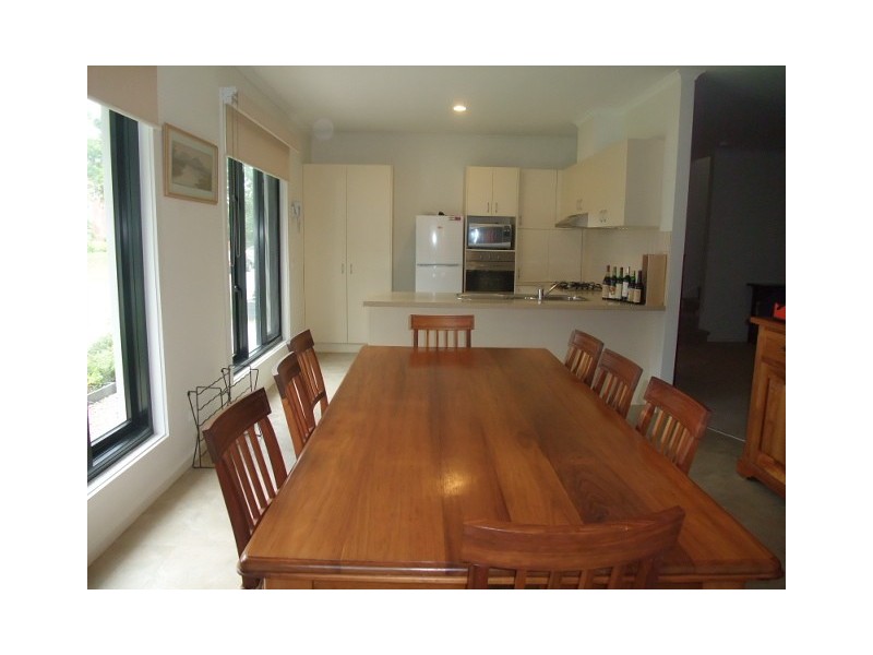 11 Verdure Crescent, Cheltenham VIC 3192