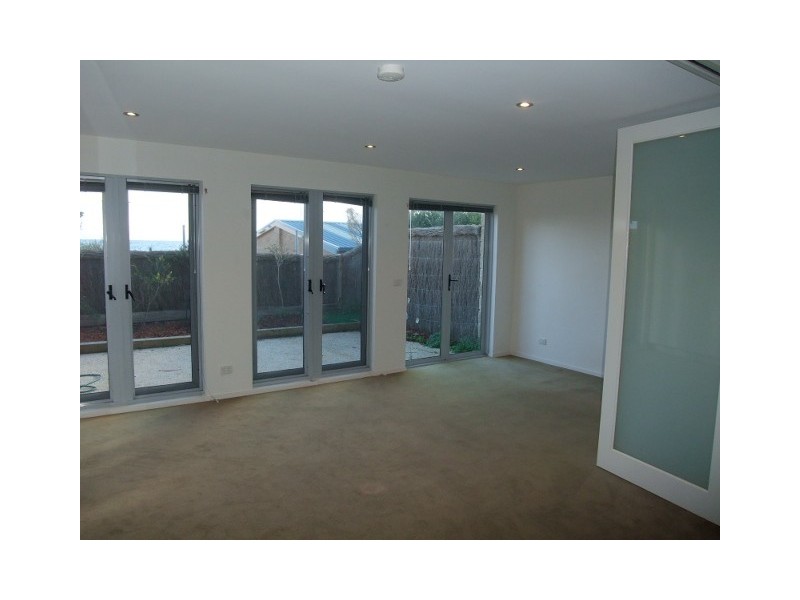 10/2-6 Groves Street, Aspendale VIC 3195
