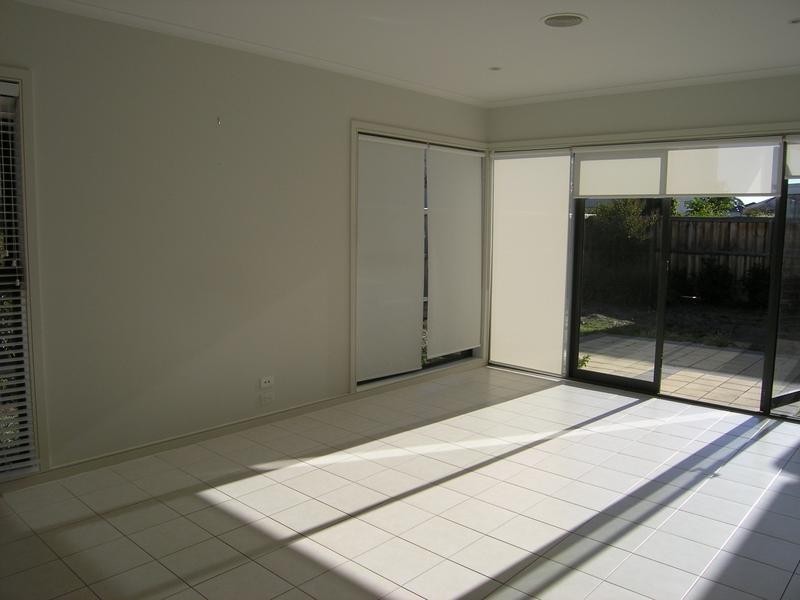 18 St Georges Crescent, Heatherton VIC 3202