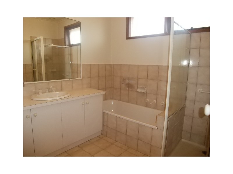 15/68-74 Farm Road, Cheltenham VIC 3192