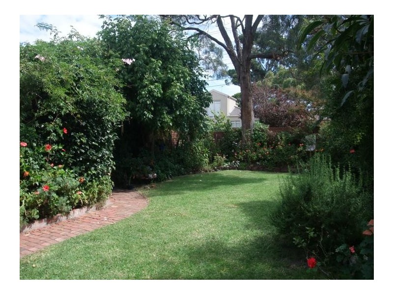 2 Banool Street, Cheltenham VIC 3192