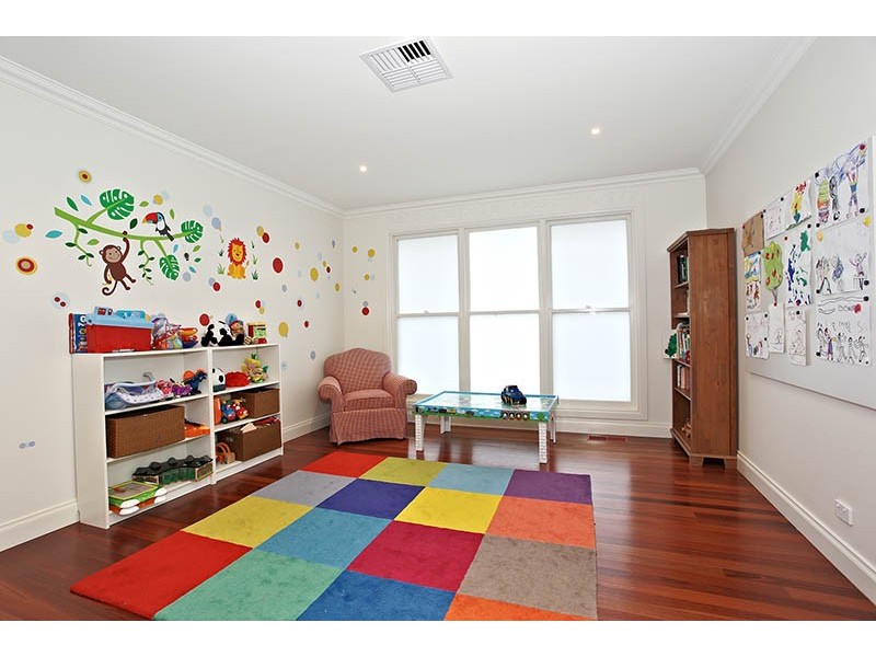 427 Bluff Road, Hampton VIC 3188