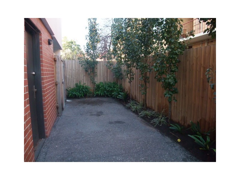 6/7 Rainsford Street, Elwood VIC 3184