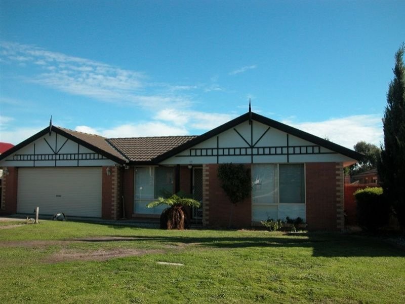 1 St Andrews Close, Carrum Downs VIC 3201