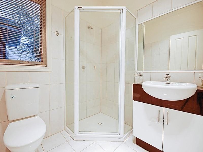 2/38 Carmichael Road, Oakleigh East VIC 3166