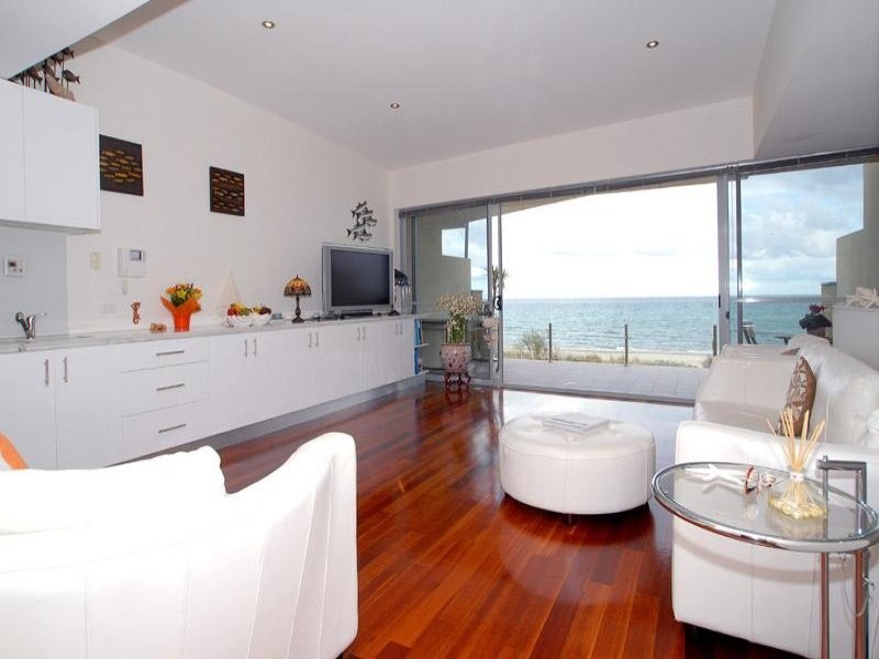 10/2-6 Groves Street, Aspendale VIC 3195