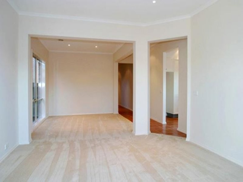 3 Travers Walk, Heatherton VIC 3202