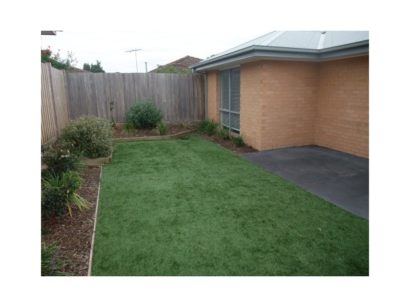 2/15 York Street, Bonbeach VIC 3196