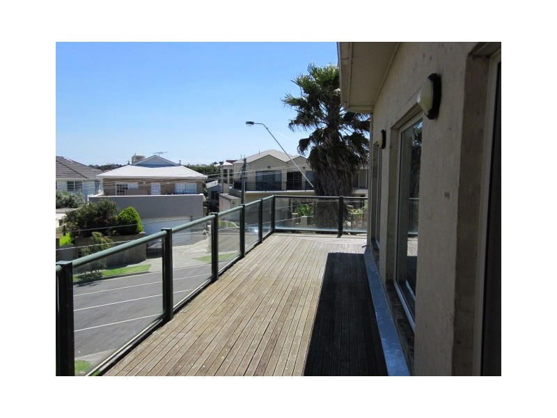 10 Warrigal Road, Mentone VIC 3194