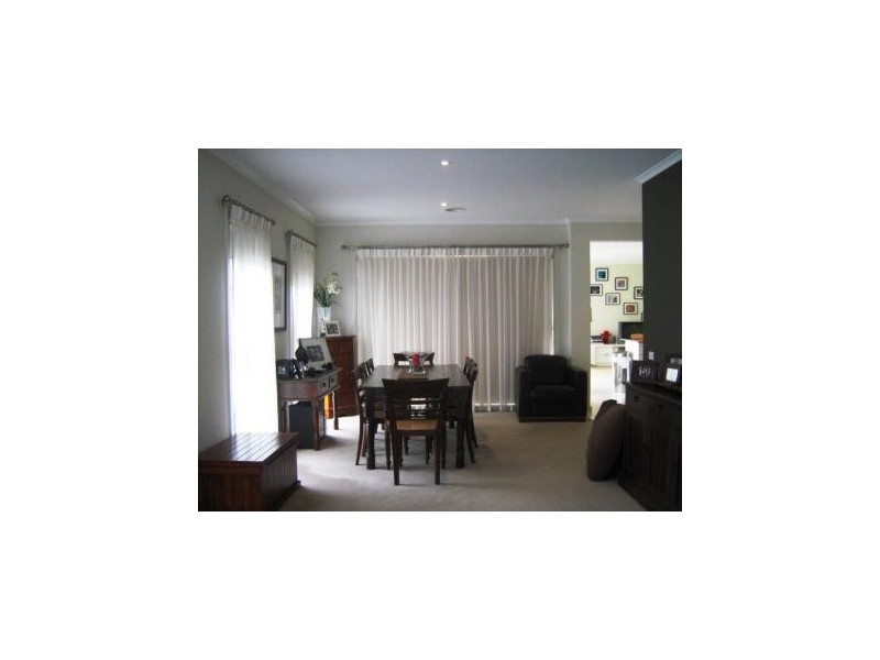 2 Durban Court, Heatherton VIC 3202