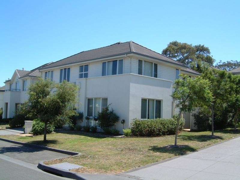 11 Royal Troon Avenue, Heatherton VIC 3202