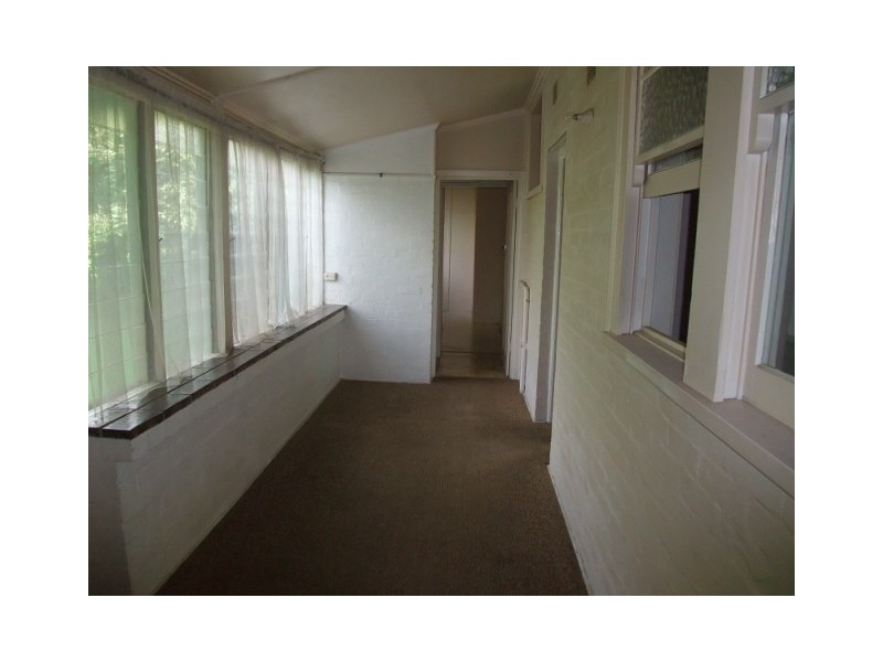 1 Warland Road, Hampton East VIC 3188