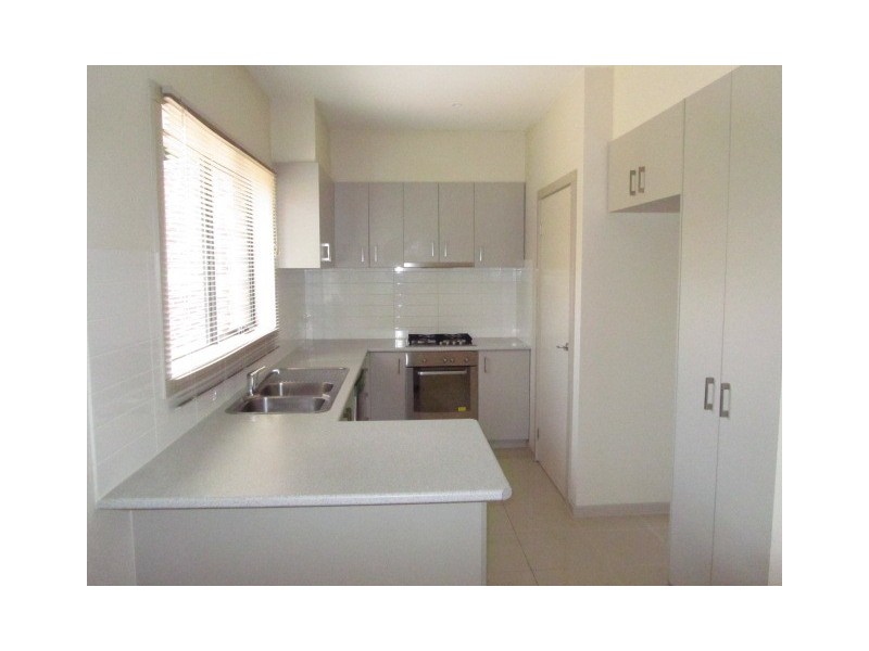 8b Retreat Avenue, Aspendale VIC 3195