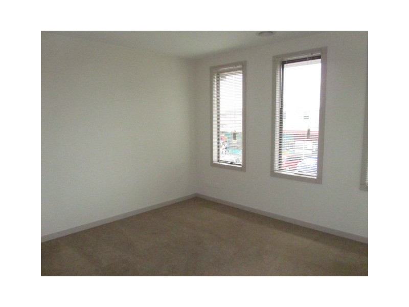 8b Retreat Avenue, Aspendale VIC 3195