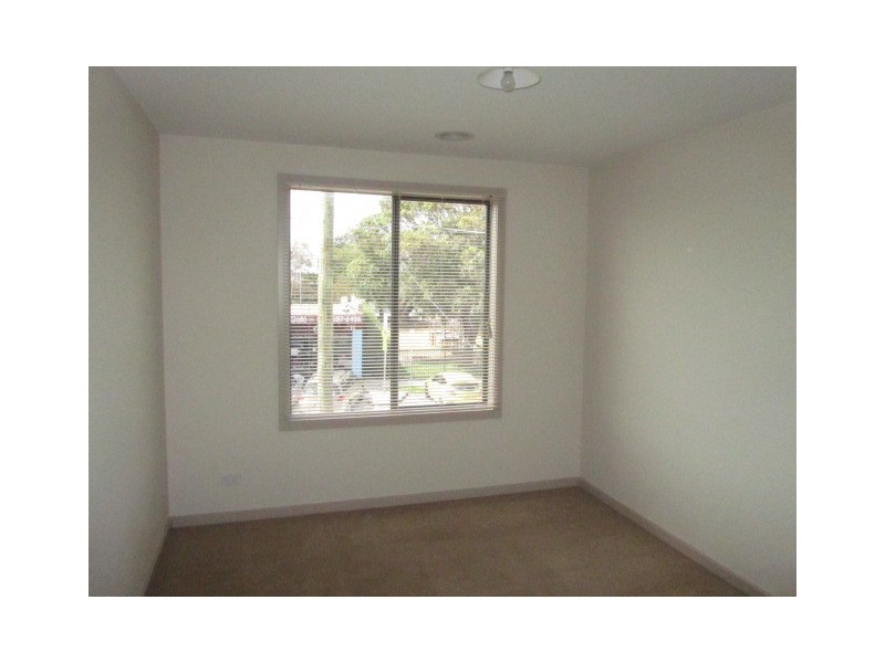 8b Retreat Avenue, Aspendale VIC 3195