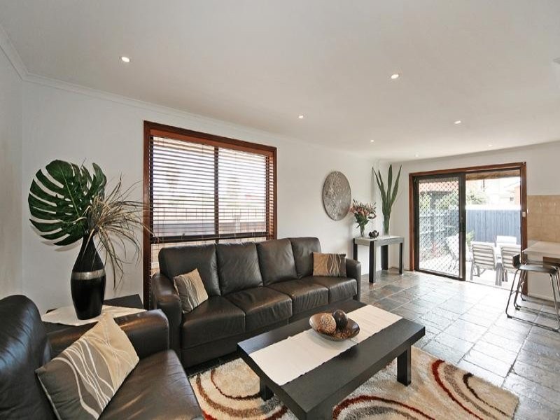 9 Renowden Street, Cheltenham VIC 3192