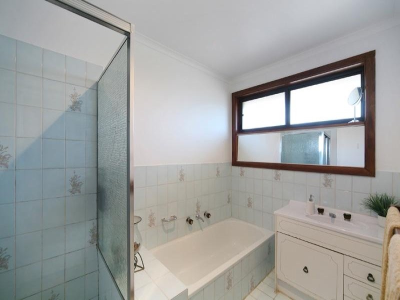 9 Renowden Street, Cheltenham VIC 3192