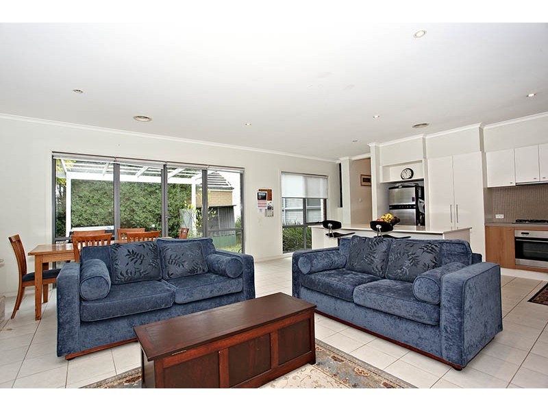 29 Carnoustie Parade, Heatherton VIC 3202
