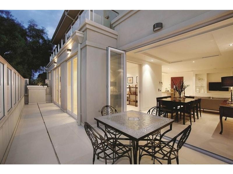 9/11-13 Well Street, Brighton VIC 3186