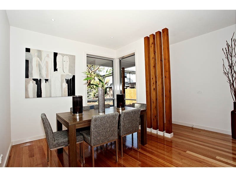 2B Cameron Street, Cheltenham VIC 3192