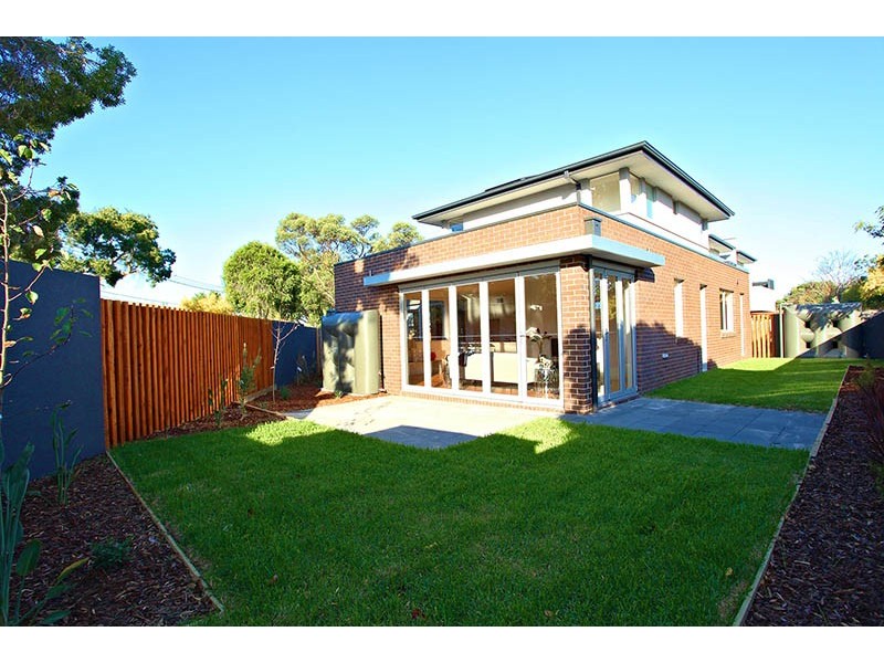 2B Cameron Street, Cheltenham VIC 3192