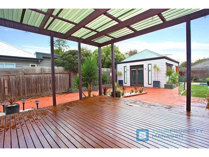 23 Vialls Avenue, Parkdale VIC 3195