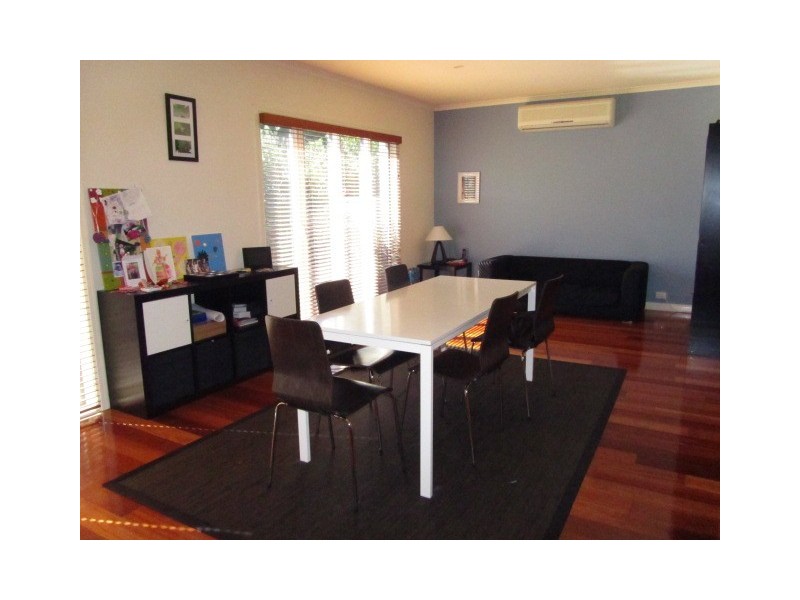 36a Raynes Park Road, Hampton VIC 3188
