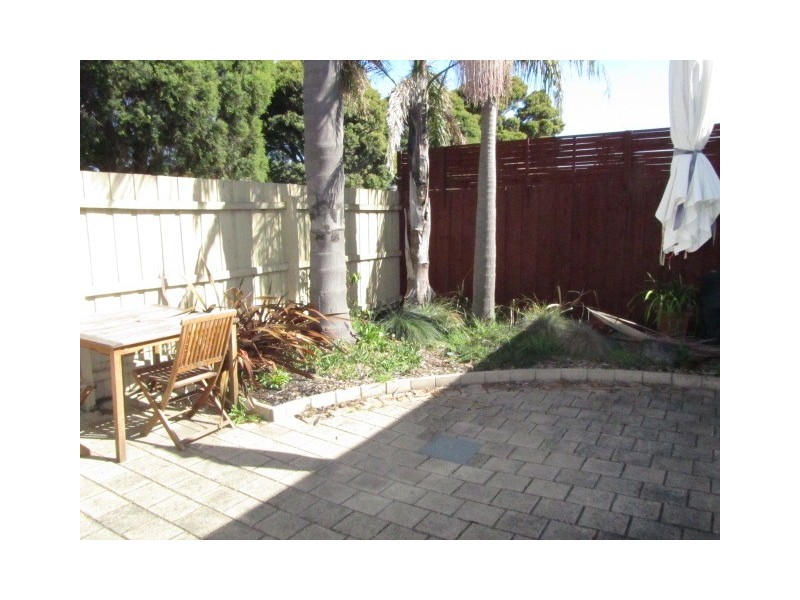 36a Raynes Park Road, Hampton VIC 3188