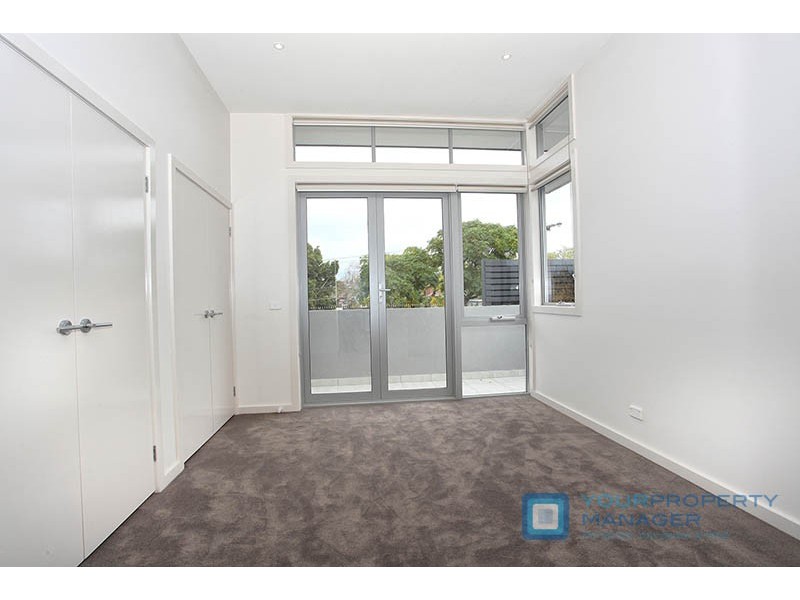 12 Hoffman Street, Cheltenham VIC 3192