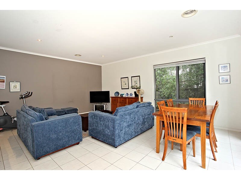 29 Carnoustie Parade, Heatherton VIC 3202