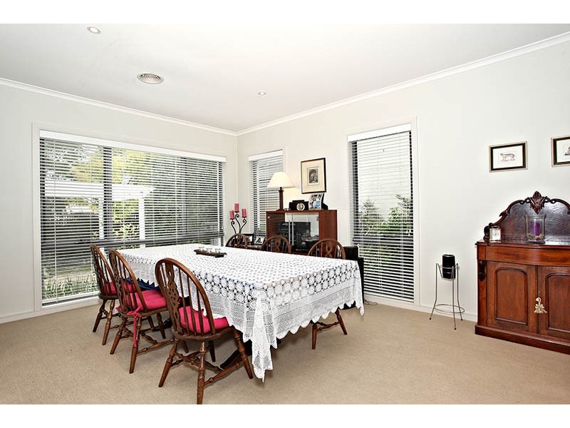 29 Carnoustie Parade, Heatherton VIC 3202
