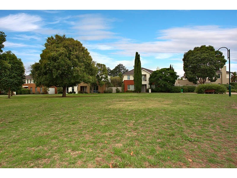 29 Carnoustie Parade, Heatherton VIC 3202