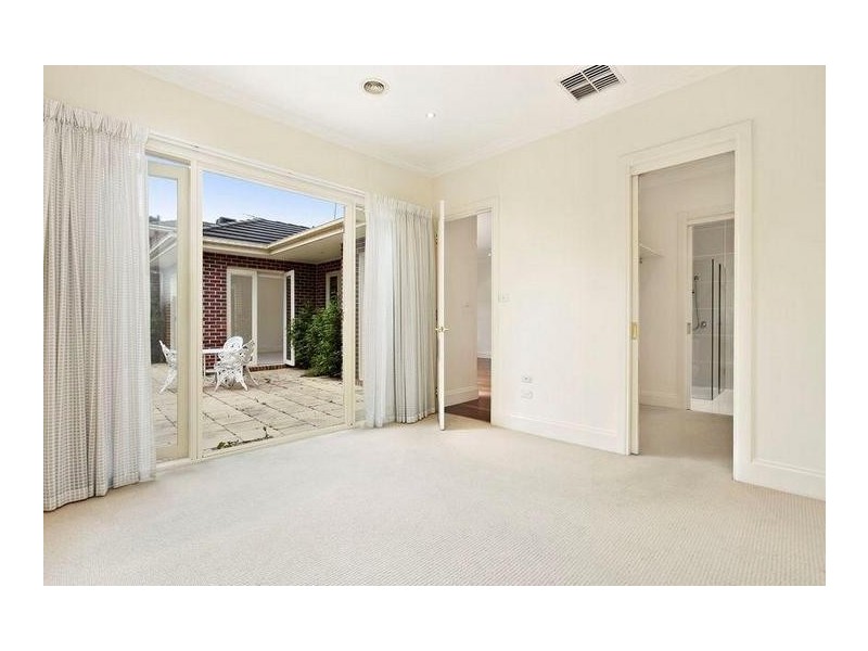 2/58 North Road, Brighton VIC 3186
