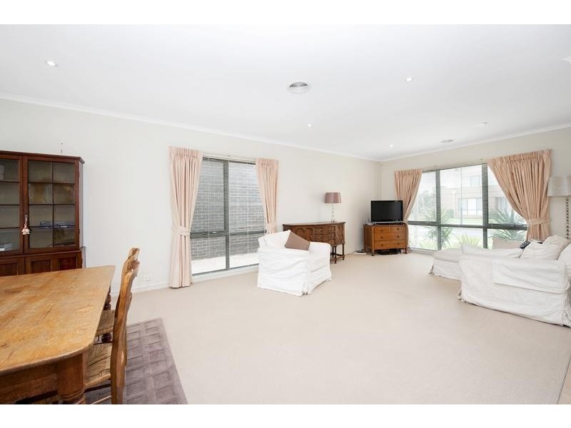 55 St Andrews Drive, Heatherton VIC 3202