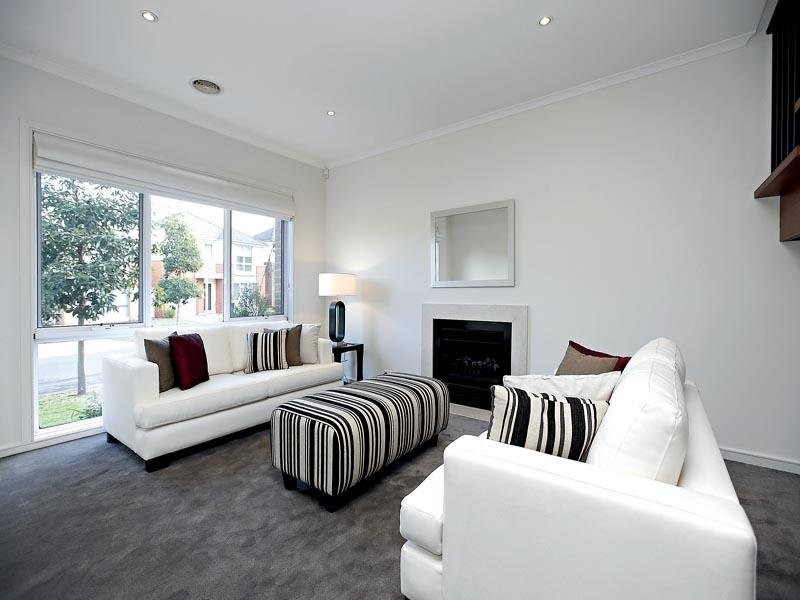 13 Carnoustie Parade, Heatherton VIC 3202