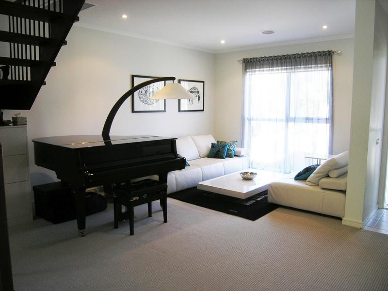 12 Inverness Place, Heatherton VIC 3202