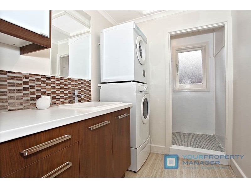 108 Ludstone Street, Hampton VIC 3188