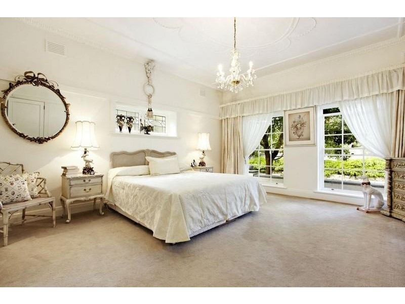 1 Norwood Avenue, Brighton VIC 3186