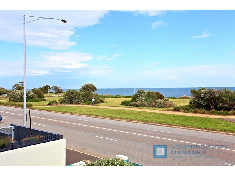 2/210 The Esplanade, Brighton VIC 3186