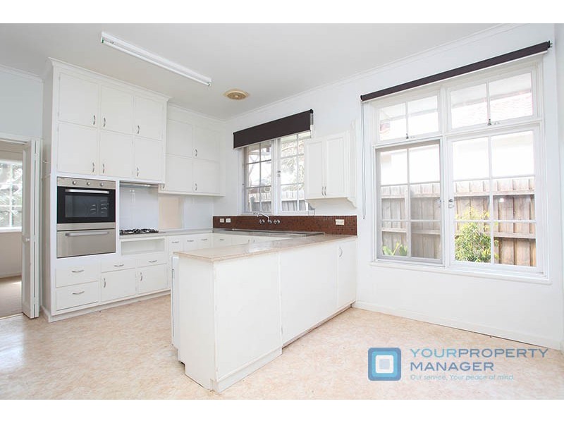 4 Love Street, Black Rock VIC 3193