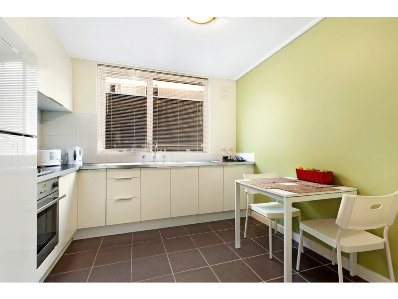 2/154 Brighton Road, Elsternwick VIC 3185