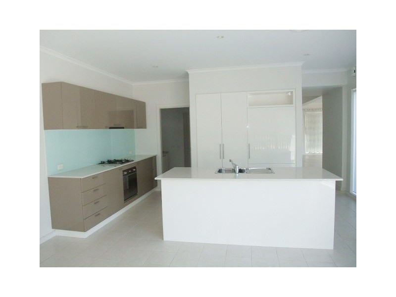 17 Inverness Place, Heatherton VIC 3202