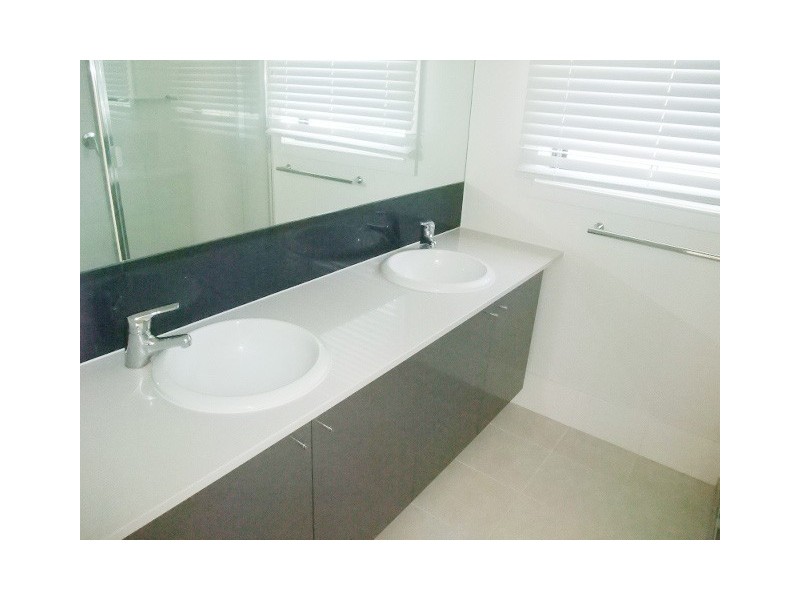 17 Inverness Place, Heatherton VIC 3202