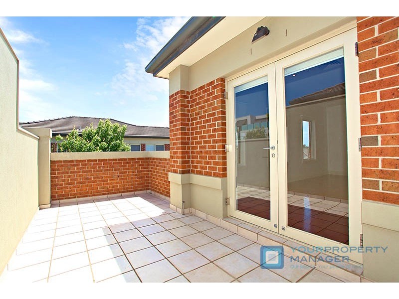 8/2-6 Younger Avenue, Caulfield South VIC 3162