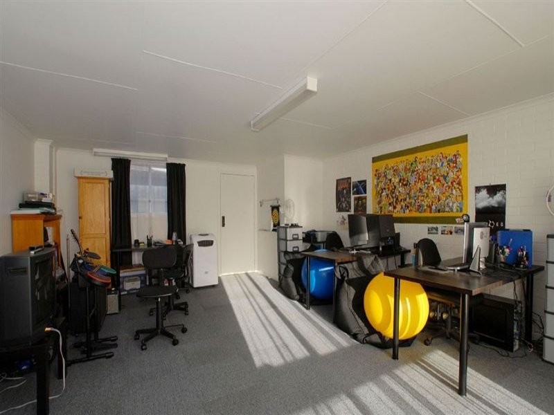 24 Lucas Cresent, Seaford VIC 3198