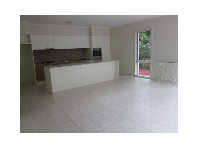 11 Royal Troon Avenue, Heatherton VIC 3202