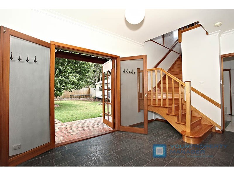 39 Earlsfield Road, Hampton VIC 3188